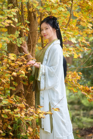 气质出众的动人女性